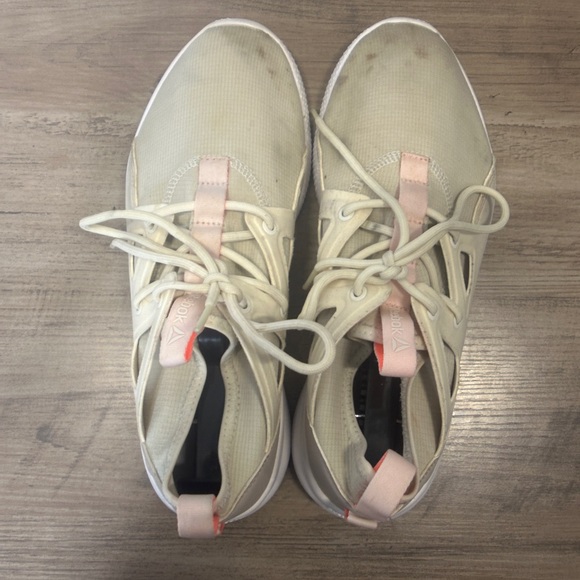 GUC Reebok Women’s Cardio Motion Cross Trainer Beige and Pink Casual Size 9 - Picture 6 of 13